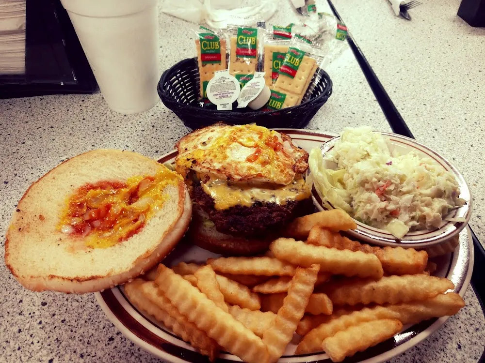 Deluxe Cheeseburger with Fried Egg
